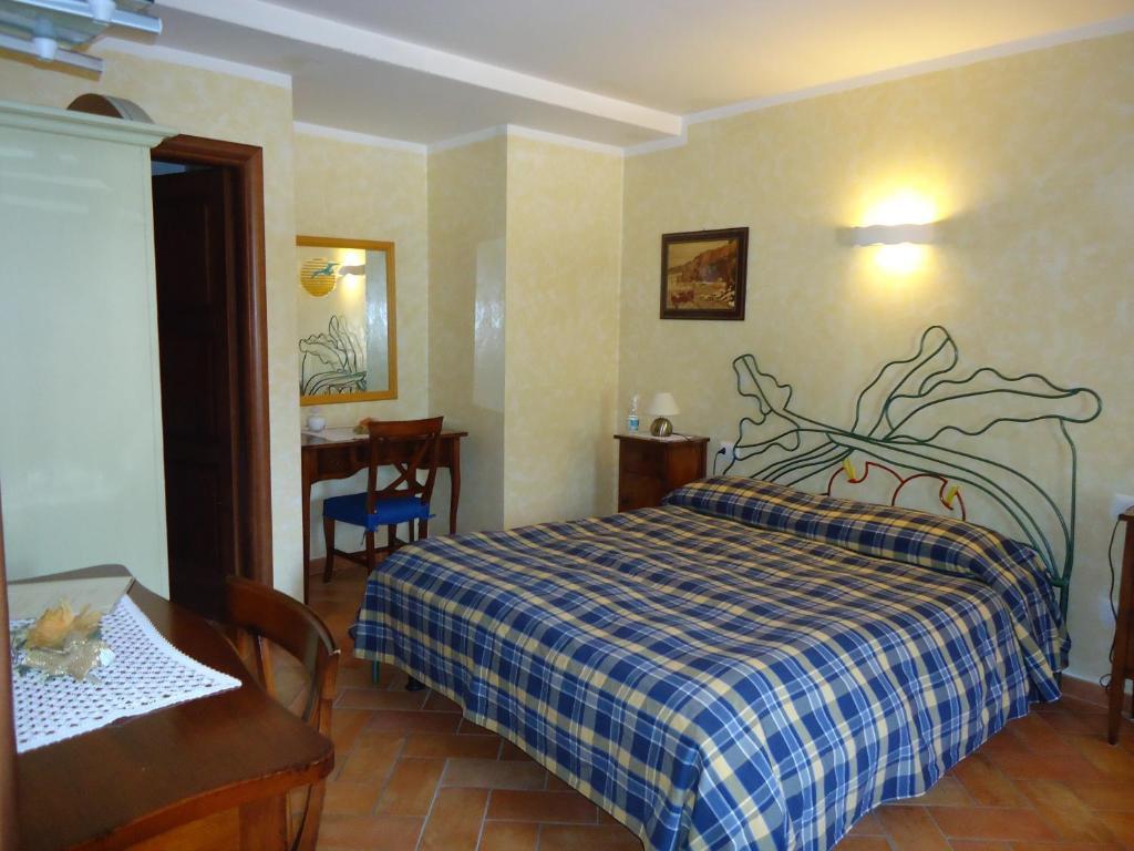Double Room,1589219851:JPEG